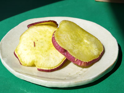 さつまいもチップ