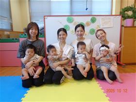 マルシェでヨガを楽しんだメンバーの写真