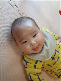 笑顔の赤ちゃん