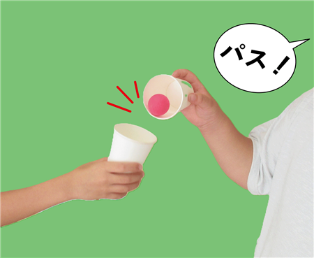 紙コップリレー