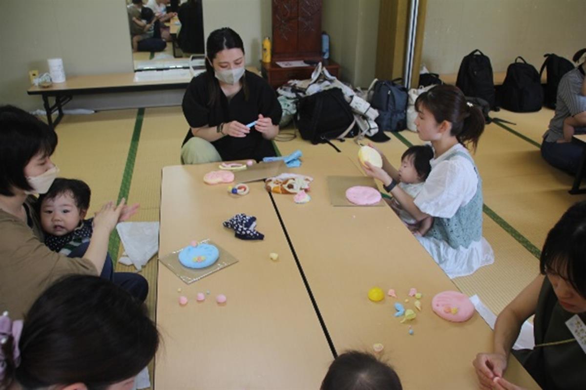 ねんどで手足型
